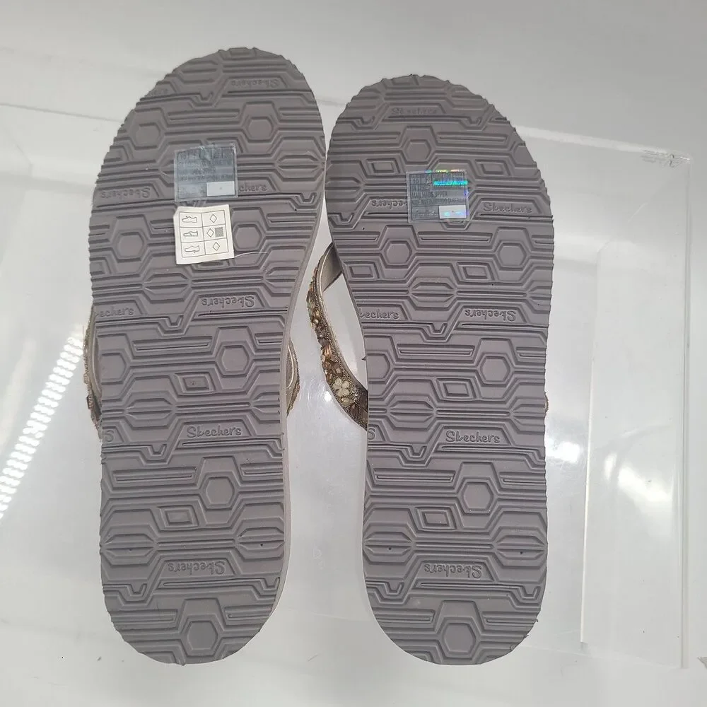 Skechers Women's Meditation Lotus Bae Rose Gold Thong Sandals US Size 10